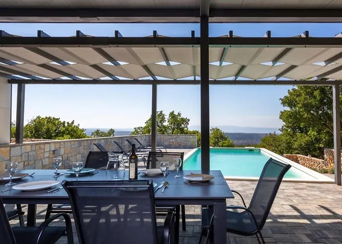 Adam By Guide Kraljevica